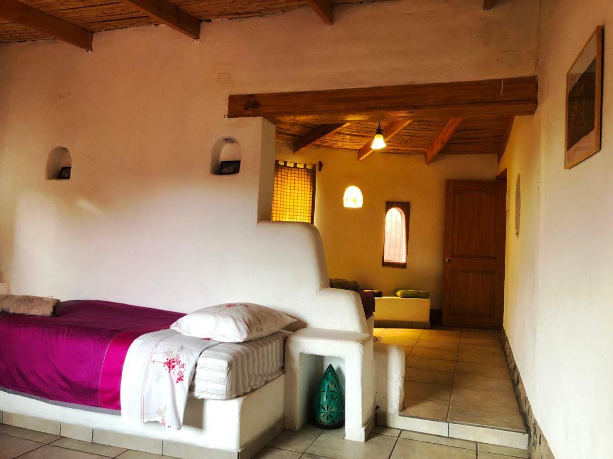 Rancho Quitapenas Bungalows San Pedro de Atacama Rum bild